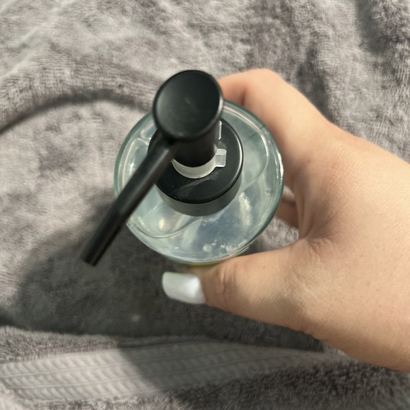 Rae Dunn Witch's Brew Hand Soap Cranberry Apple Halloween Decor Rare - Picture 3 of 3